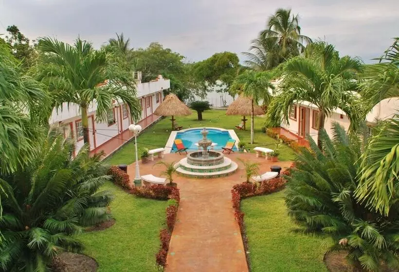 هتل Lagoon  Pet Friendly