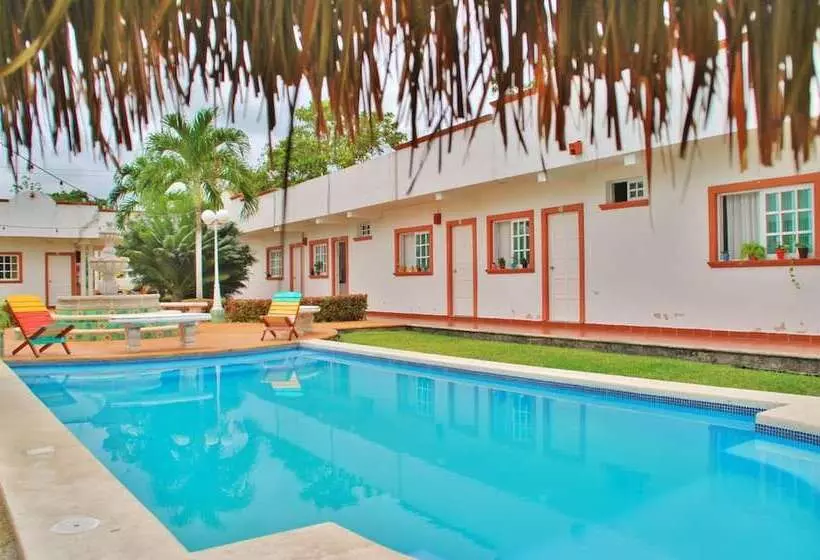 هتل Lagoon  Pet Friendly