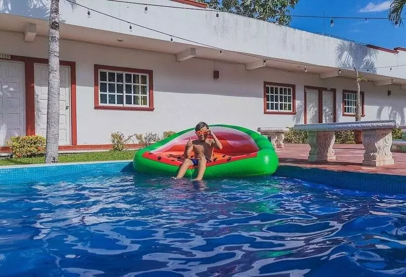 هتل Lagoon  Pet Friendly