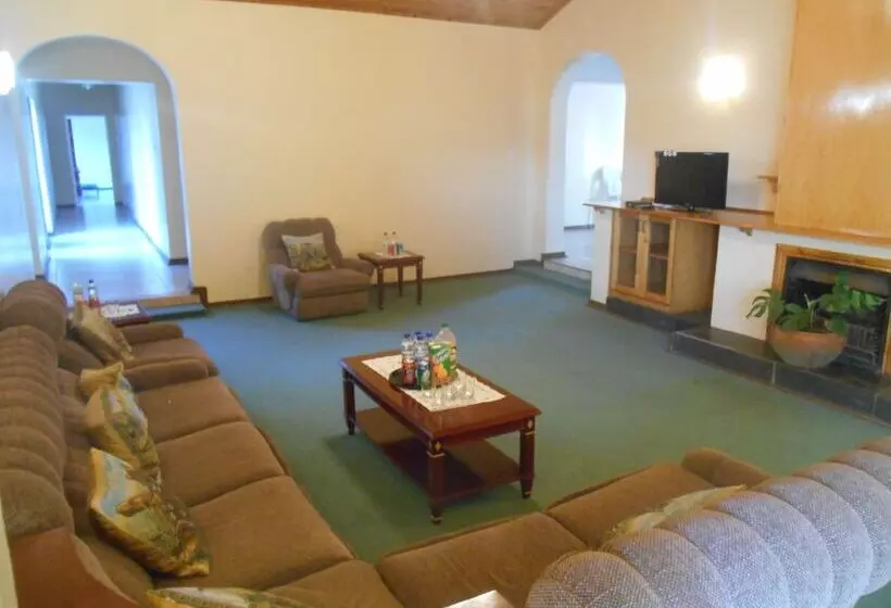 هتل Pebble Rock Lodge