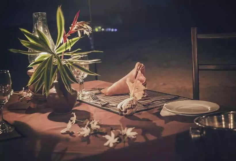 Hotel Rockside Beach Resort