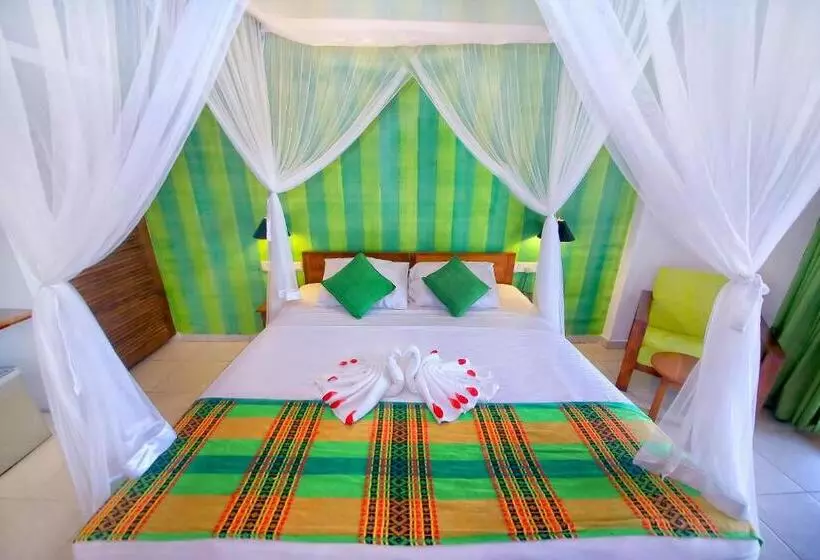 Hotel Rockside Beach Resort