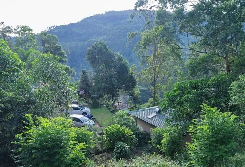 هتل The Tea Cottage Resort & Spa