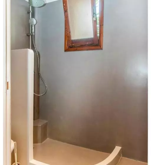 Hotel Tree Of Life Art