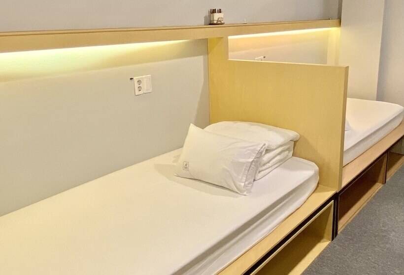 Elephant Hostel Nampo