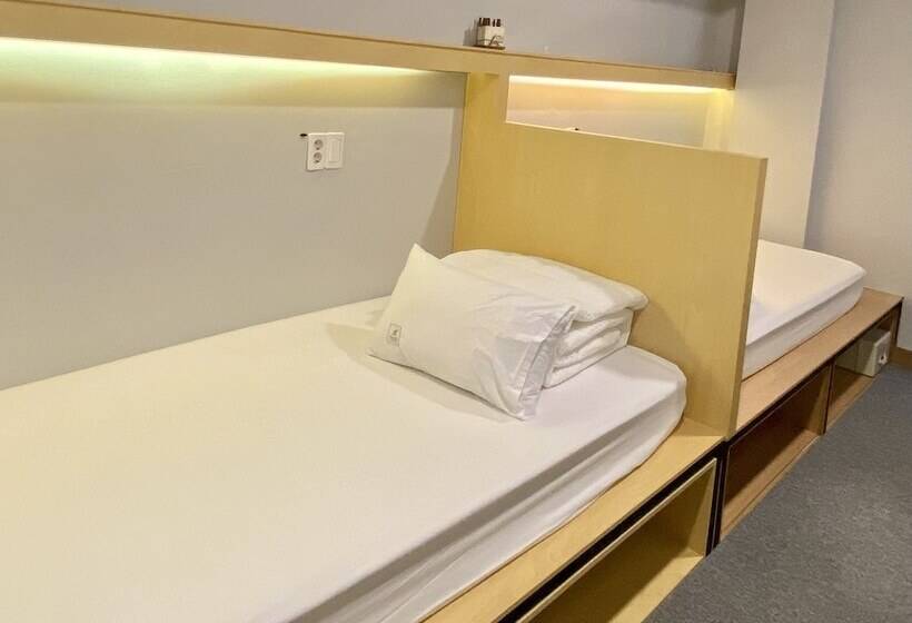 Elephant Hostel Nampo