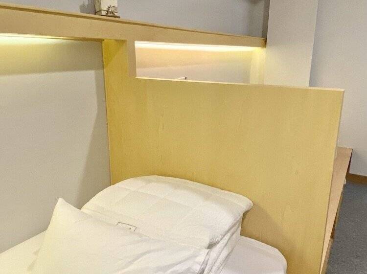 Elephant Hostel Nampo