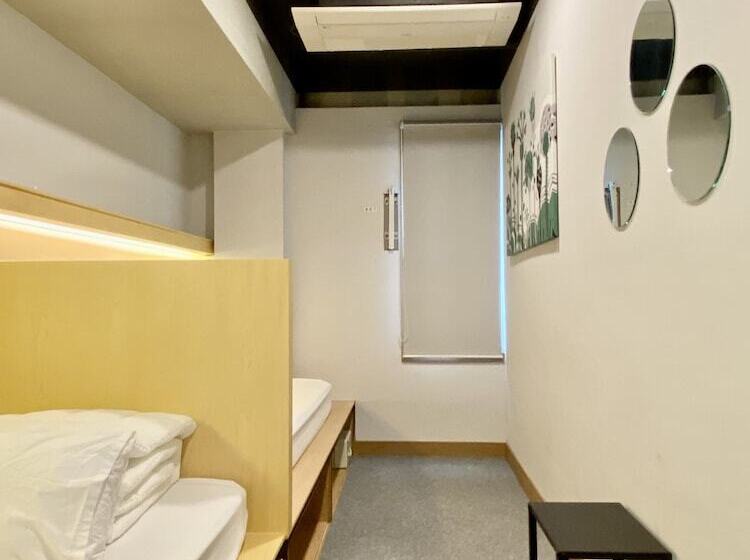 Elephant Hostel Nampo