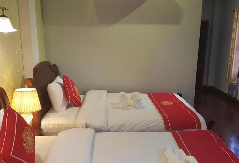 هتل Luang Prabang Pangkham Lodge