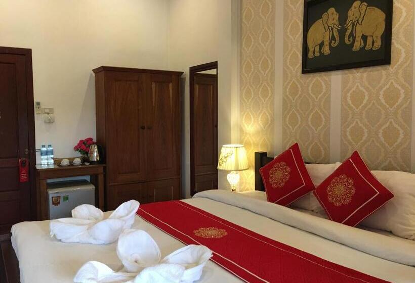 هتل Luang Prabang Pangkham Lodge