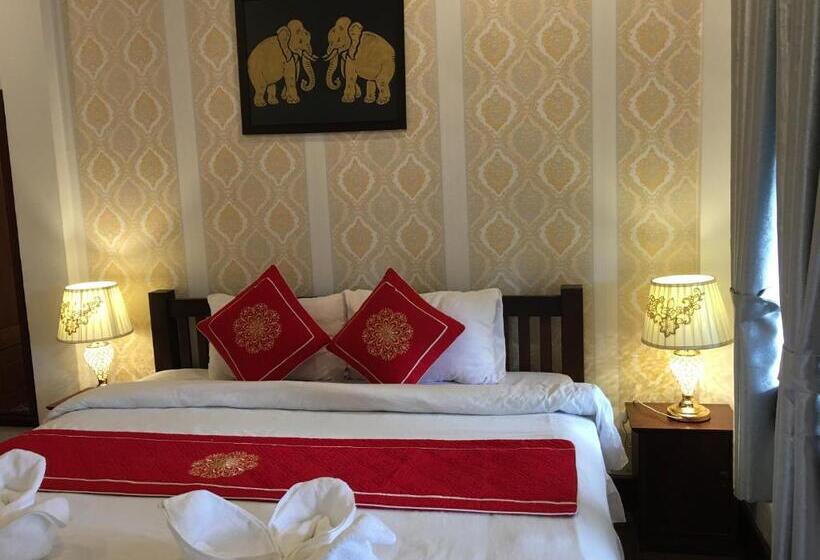 هتل Luang Prabang Pangkham Lodge
