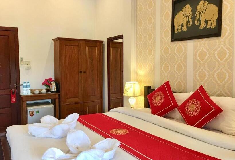 هتل Luang Prabang Pangkham Lodge