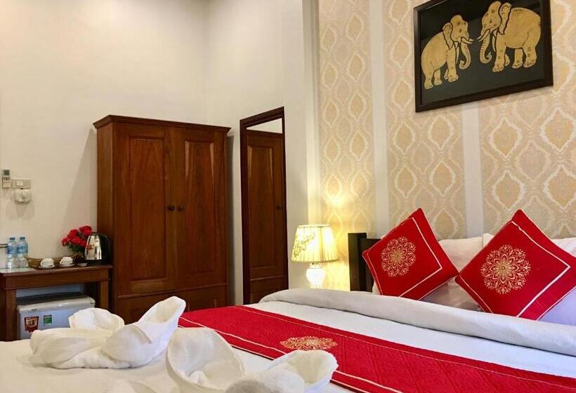 هتل Luang Prabang Pangkham Lodge