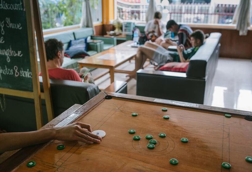 هتل Ostello Bello Nyaung Shwe