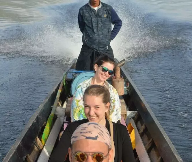 هتل Ostello Bello Nyaung Shwe