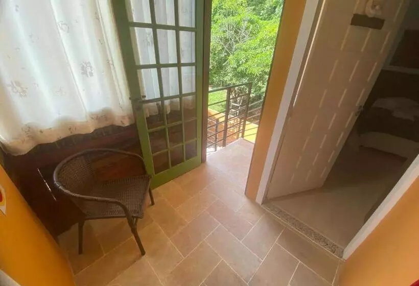 Hotel Pousada Bernúncia