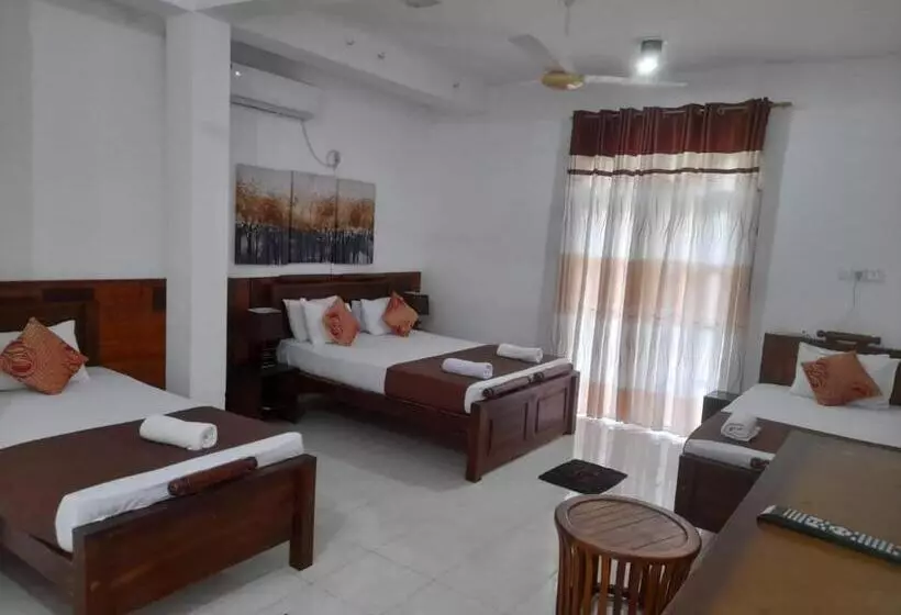 هتل Seyara Holiday Resort