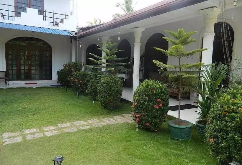 هتل Seyara Holiday Resort