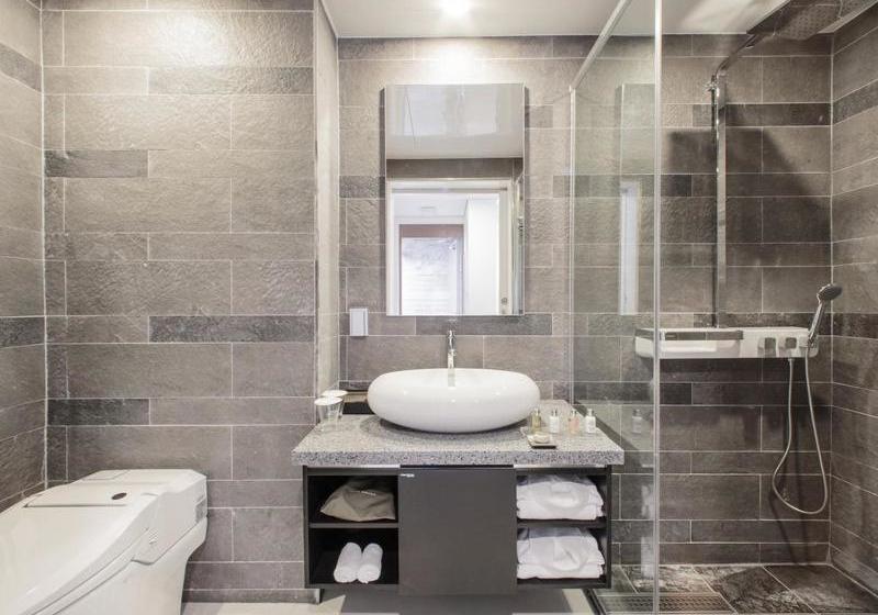 Fotos del hotel The Cloud Pool And Spa:  13