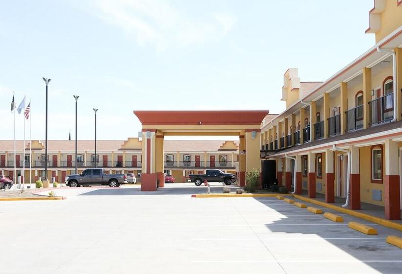 מוטל Sands Inn & Suites