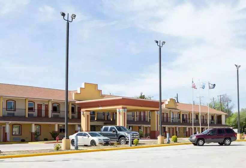 모텔 Sands Inn & Suites