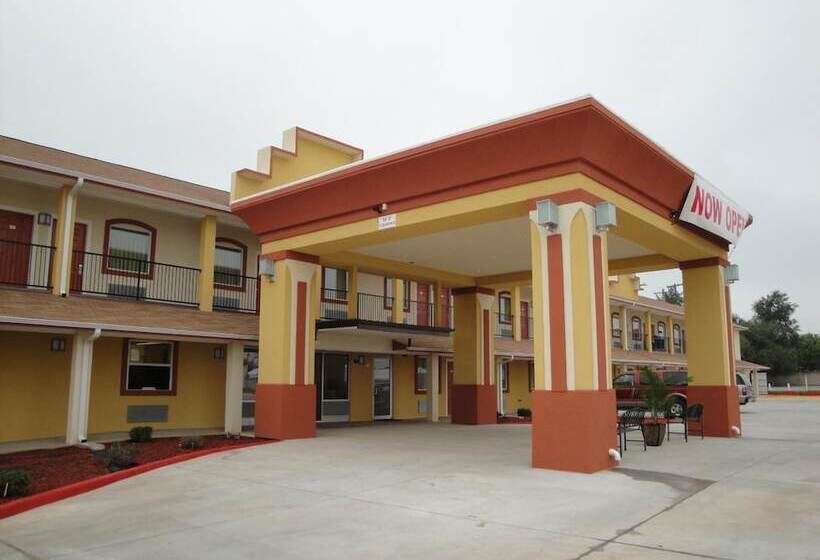 מוטל Sands Inn & Suites