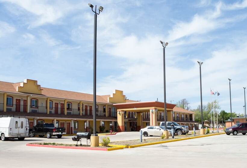 מוטל Sands Inn & Suites