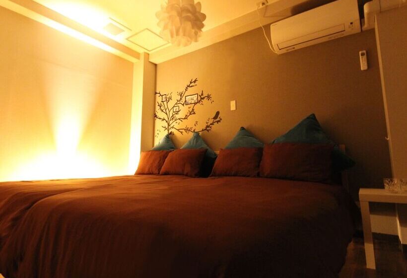 Osaka Guesthouse Hive   Hostel