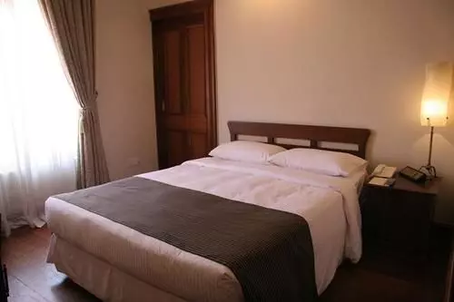 פנסיון Crystel V Resort  Anurdhapura