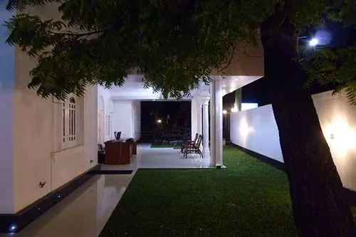 פנסיון Crystel V Resort  Anurdhapura