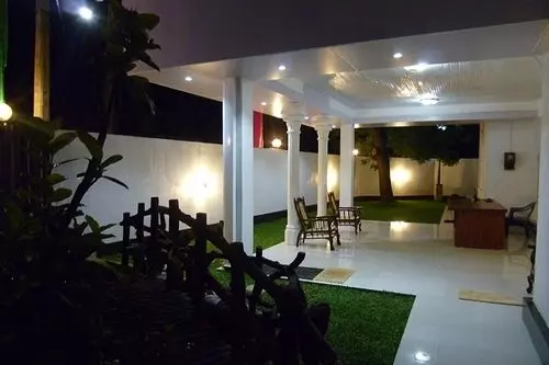 פנסיון Crystel V Resort  Anurdhapura