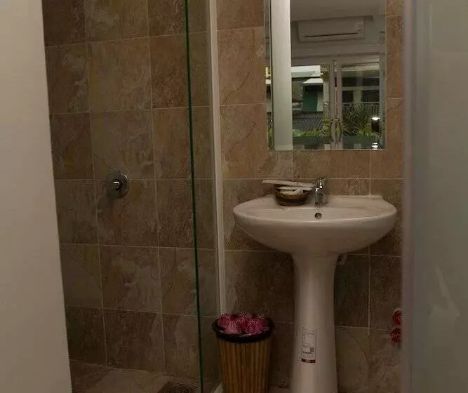 Richly Boutique Hotel & Hostel