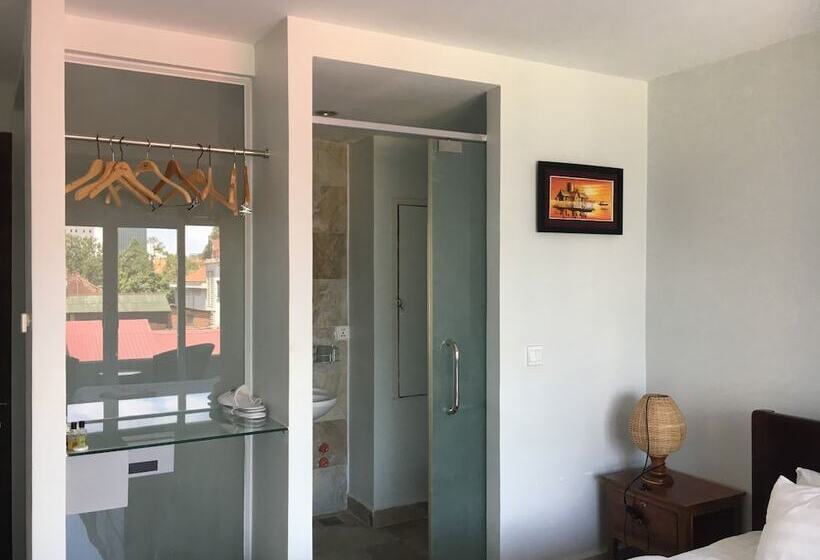 Richly Boutique Hotel & Hostel