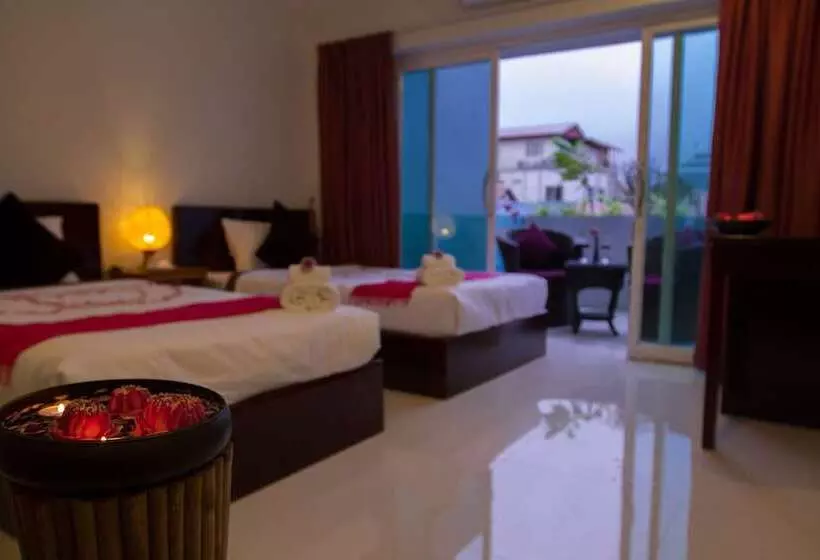 Richly Boutique Hotel & Hostel