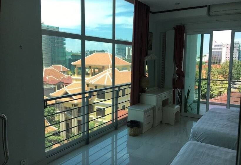 Richly Boutique Hotel & Hostel