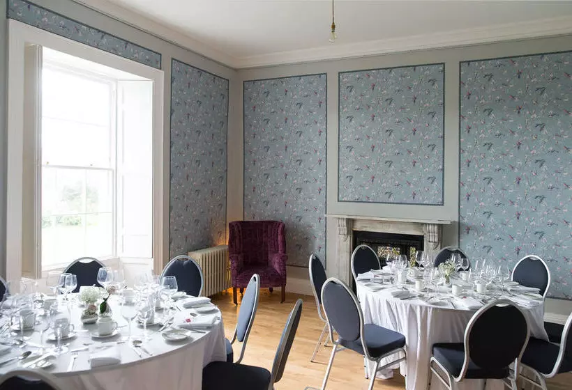 민박 Cardigan Castle