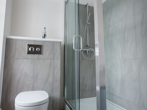 住宿加早餐  Cardigan Castle