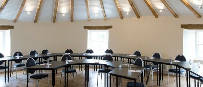 住宿加早餐  Cardigan Castle