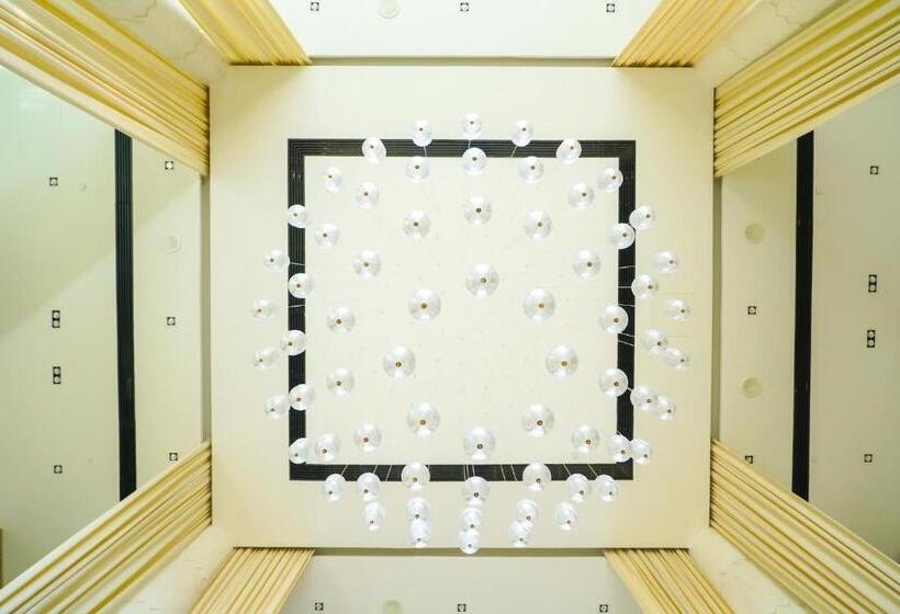 Hotel Andalus Al Seef Resort & Spa