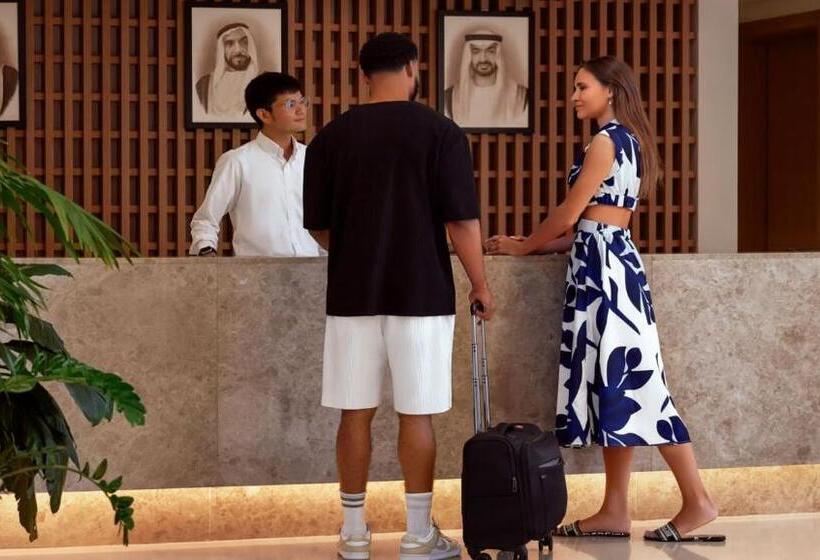 Hotel Andalus Al Seef Resort & Spa