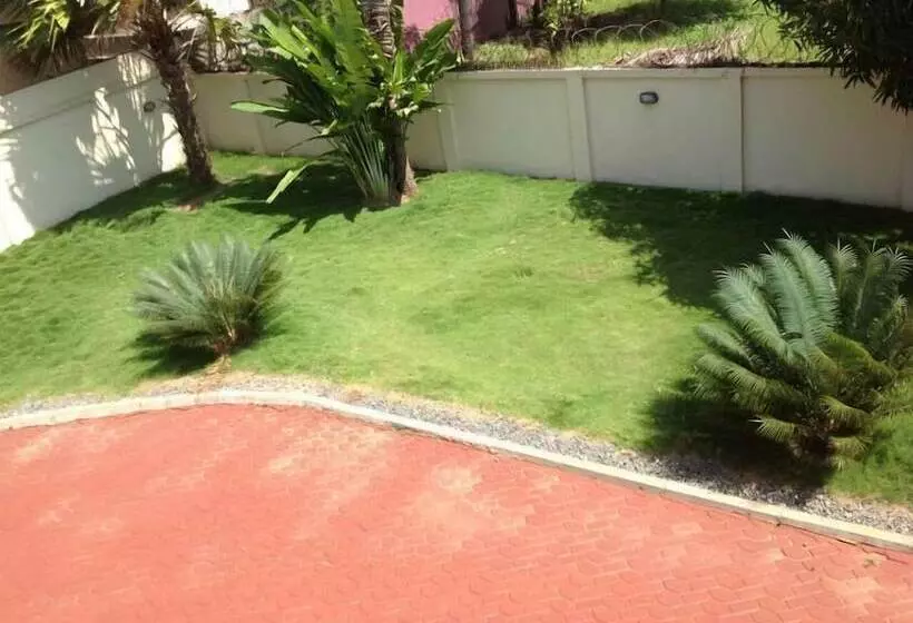 Campbell Hotel Accra