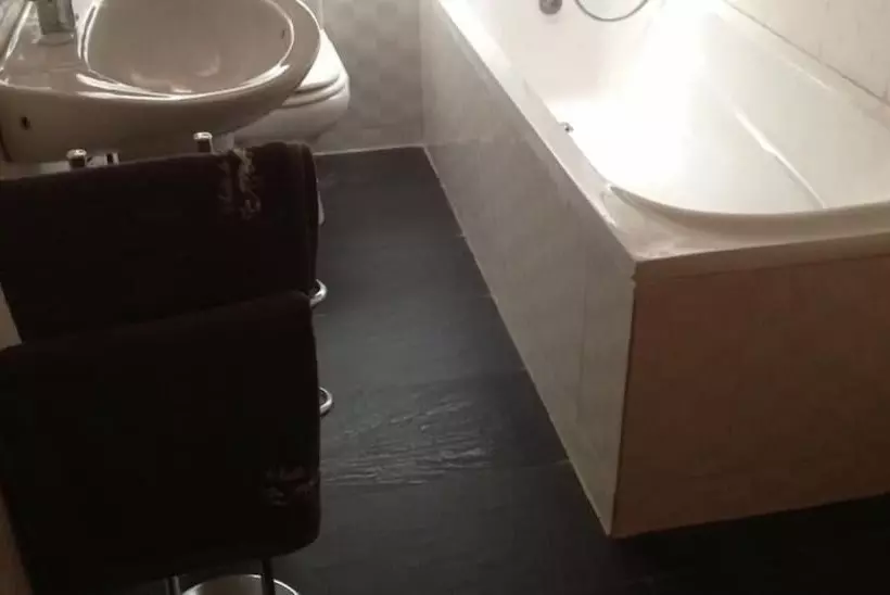 Campbell Hotel Accra