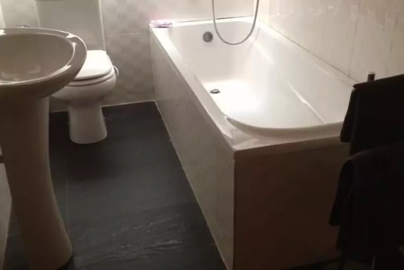 Campbell Hotel Accra