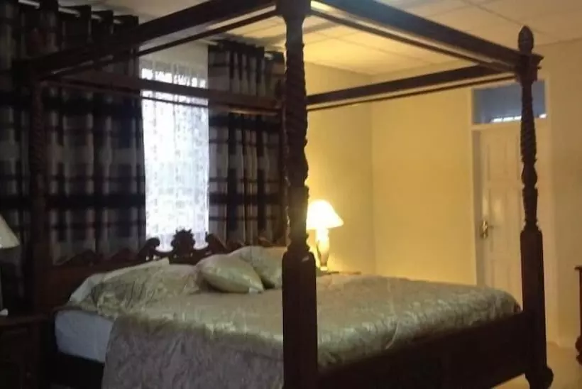 Campbell Hotel Accra