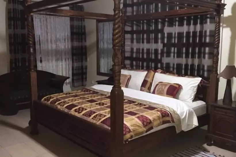 Campbell Hotel Accra