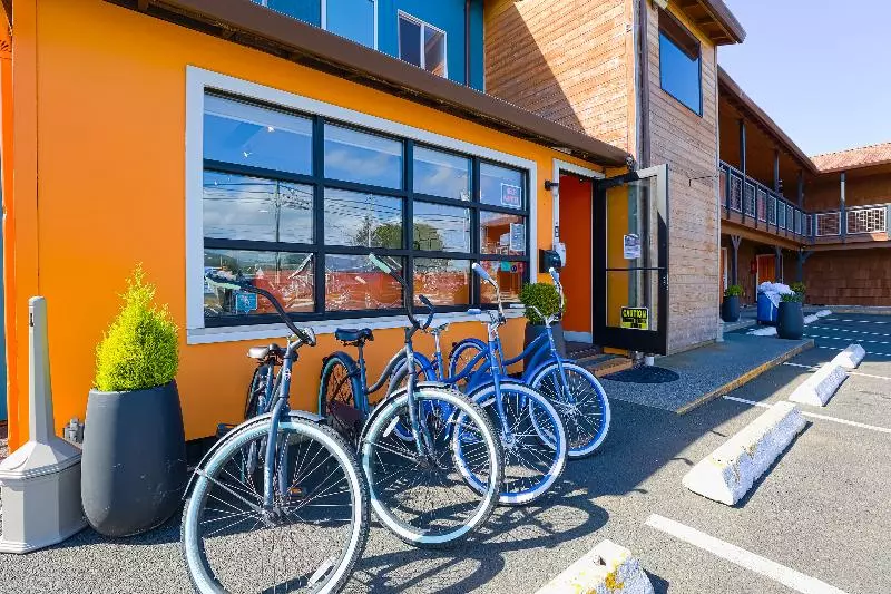 호텔 Coast River Inn