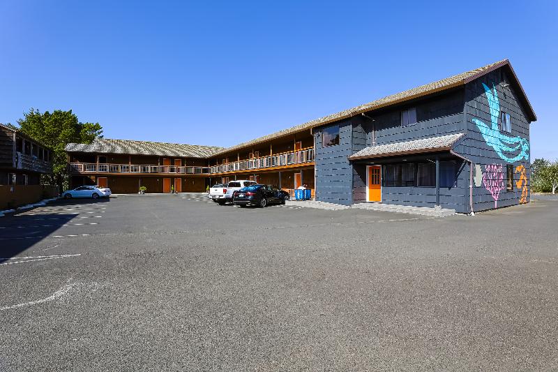 Hotel Coast River Inn