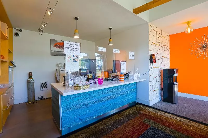 호텔 Coast River Inn