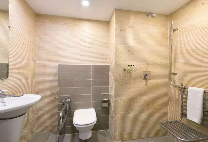 Days Hotel By Wyndham Jalandhar Jyoti Chowk