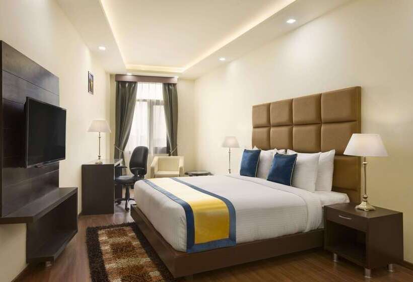 Days Hotel By Wyndham Jalandhar Jyoti Chowk